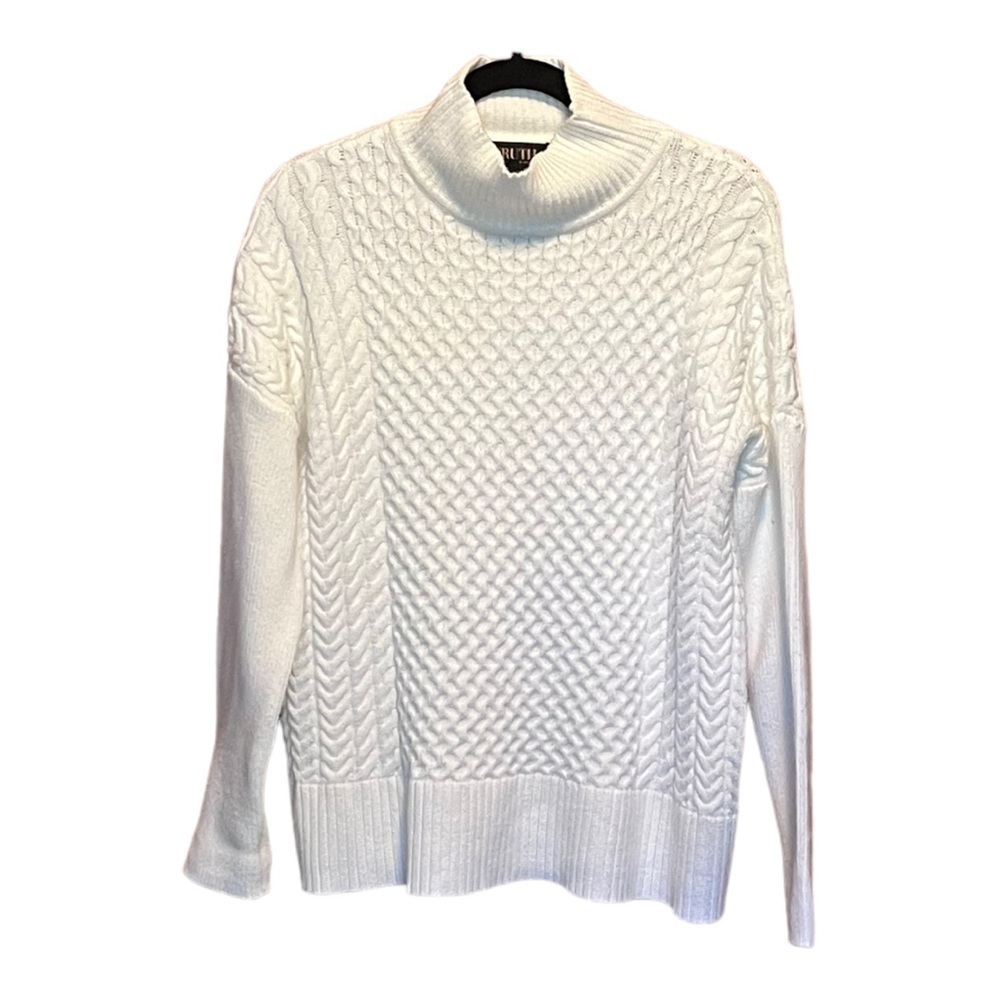 White Cable Knit Sweater Size Large